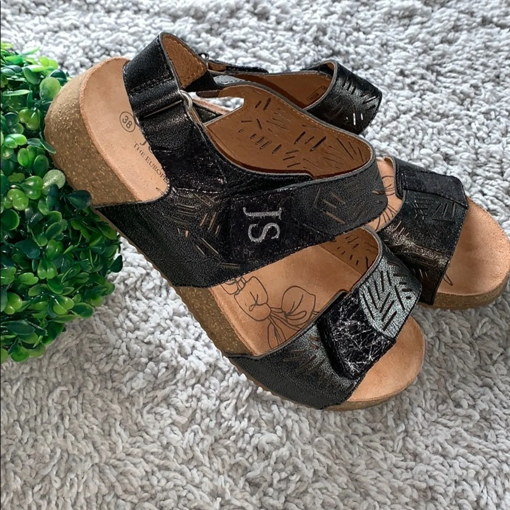 Josef‎ Seibel 38 Black/Silver Sandals